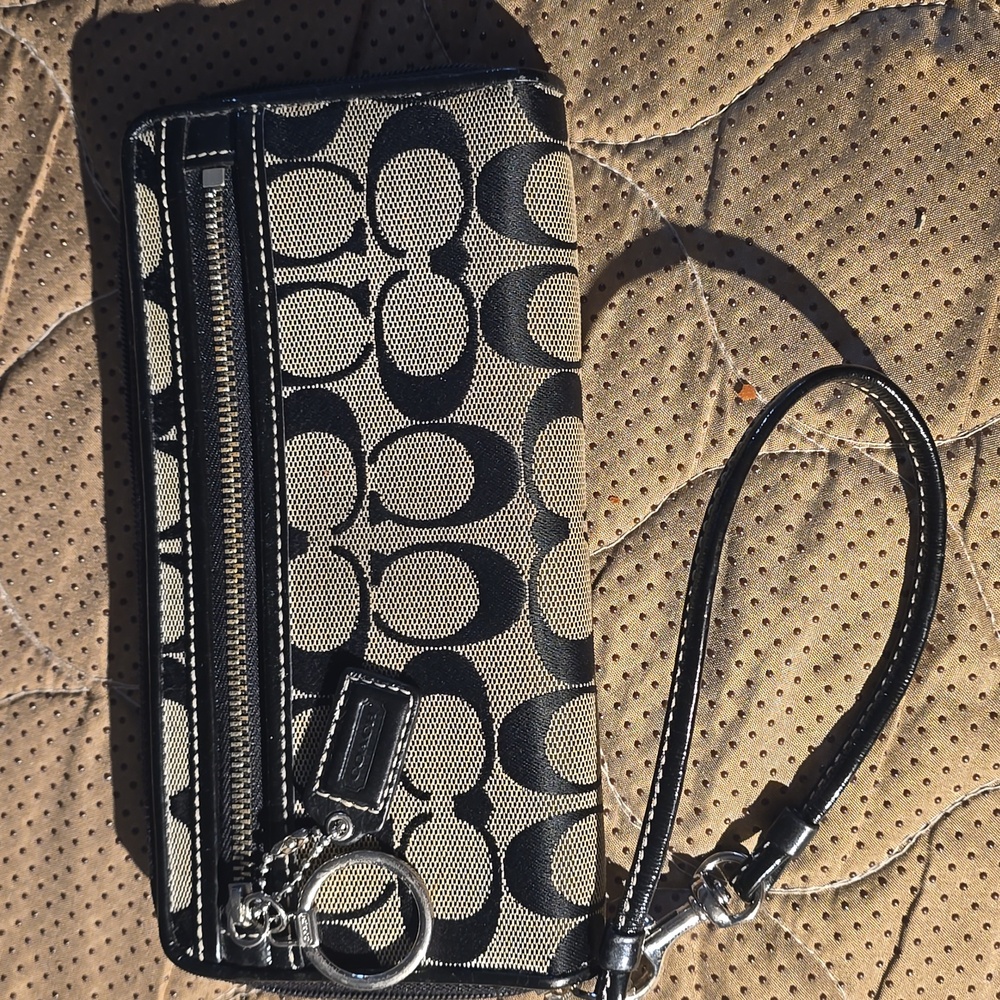 Coach Wallet Wristlet with C Logo